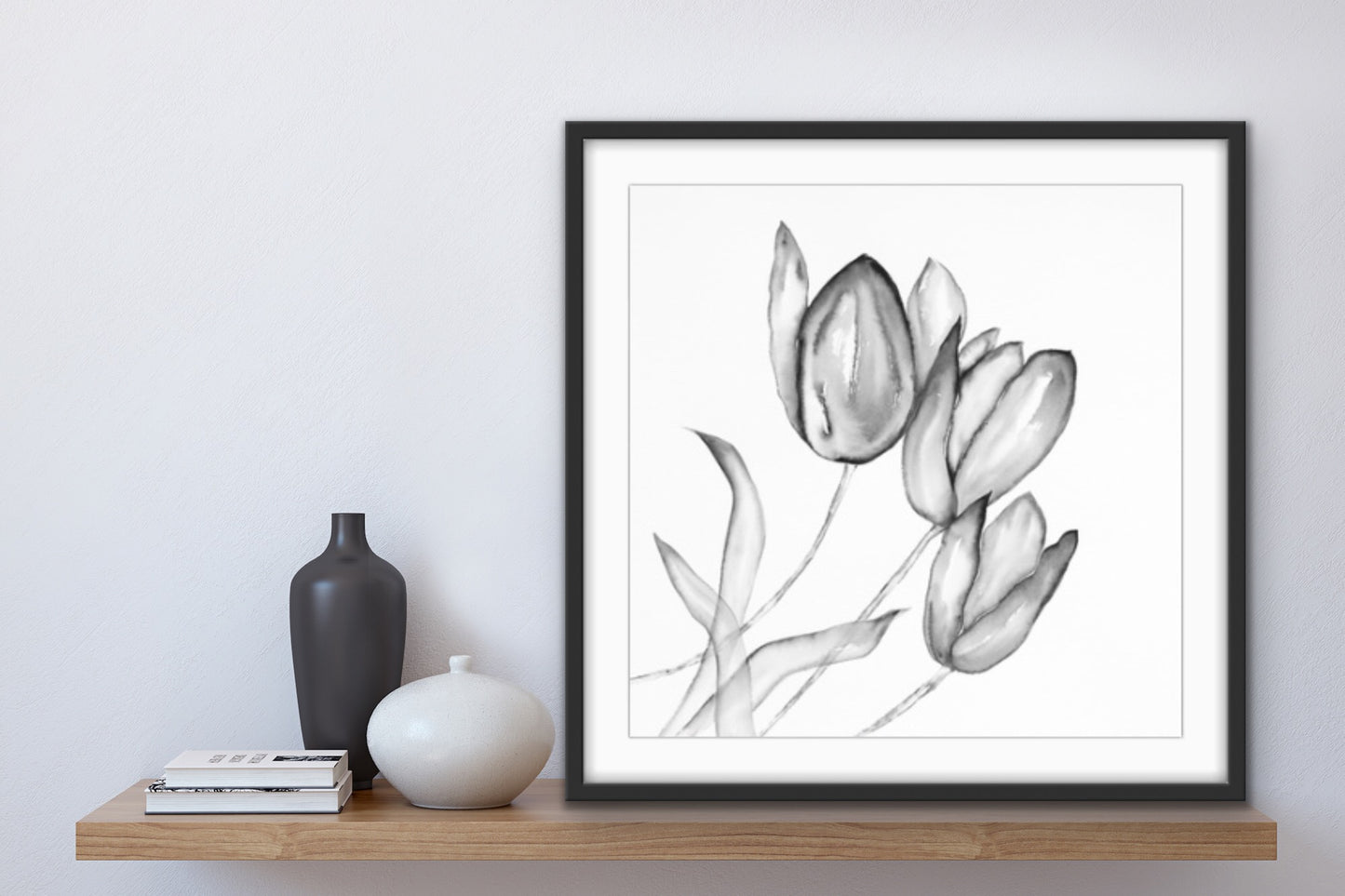 3 Tulips Black & White